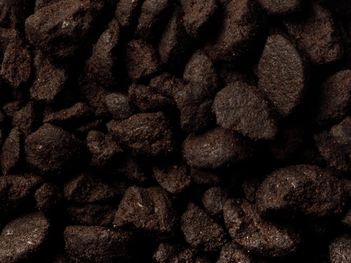 GR0308_2_10_Extra_dark_biscuit_pieces_with_cocont_oil