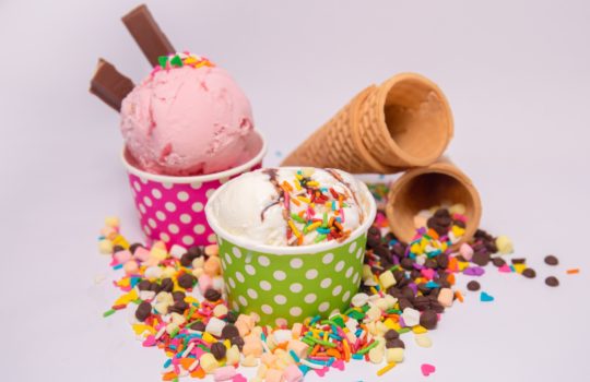 two-ice-cream-cups-1362534