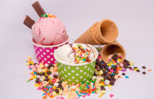 two-ice-cream-cups-1362534